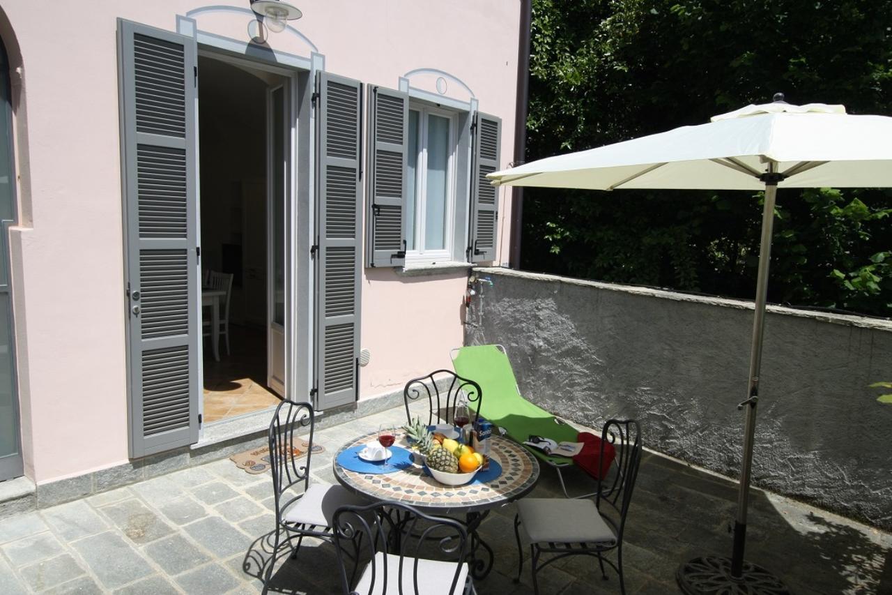 Casa Sofia Apartment เมนาจโจ ภายนอก รูปภาพ